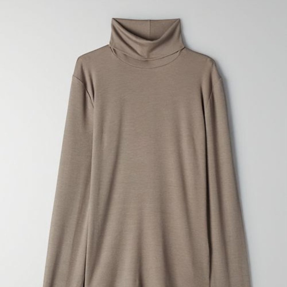 Sunday Best Freshman Turtleneck Turner Taupe Size S Long Sleeve Shirt